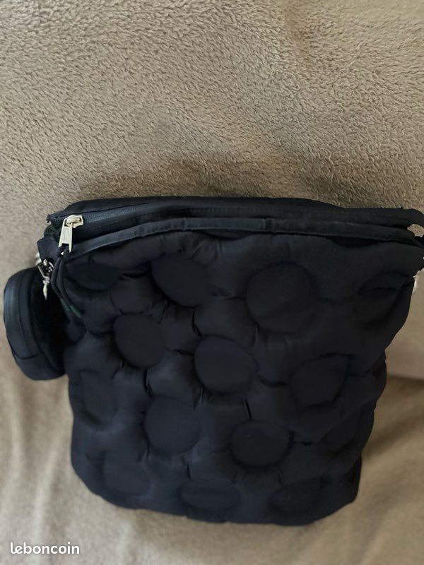 Sac lacoste bleu marine (image 6)