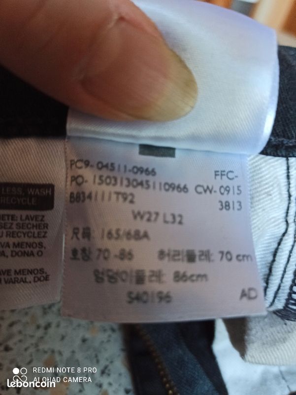 Pantalon Levis neuf (image 7)