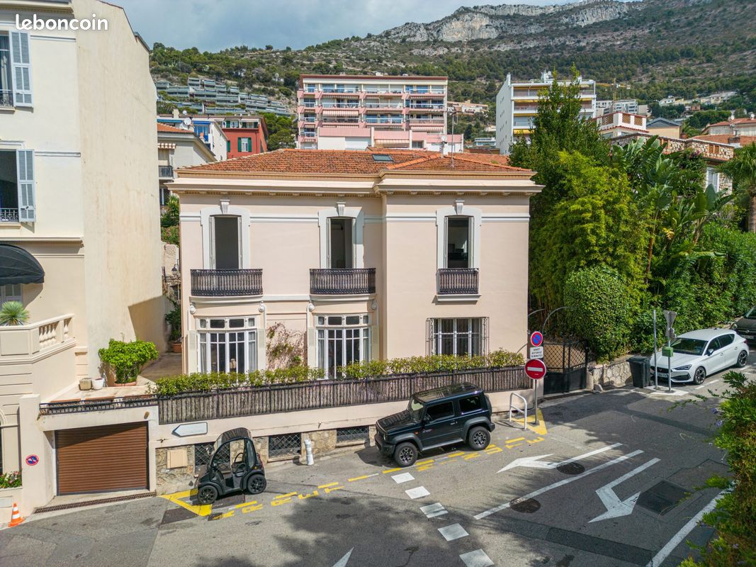 Maison 6 pièces 182 m² · à Cap-d'Ail · 182 m² · 2 950 000 €
