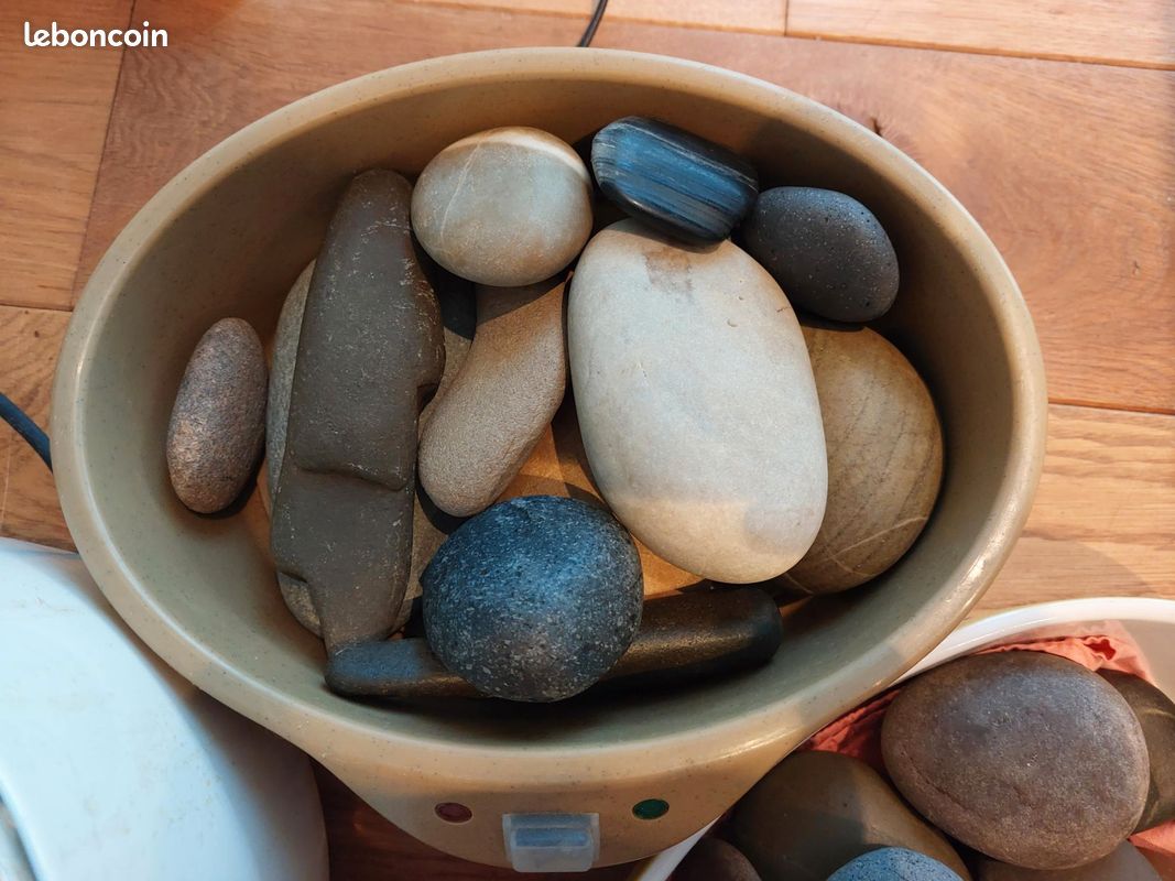 22 Pierres De Massage En Basalte - Neuf - Marque Sens Original - Fabriqué En France