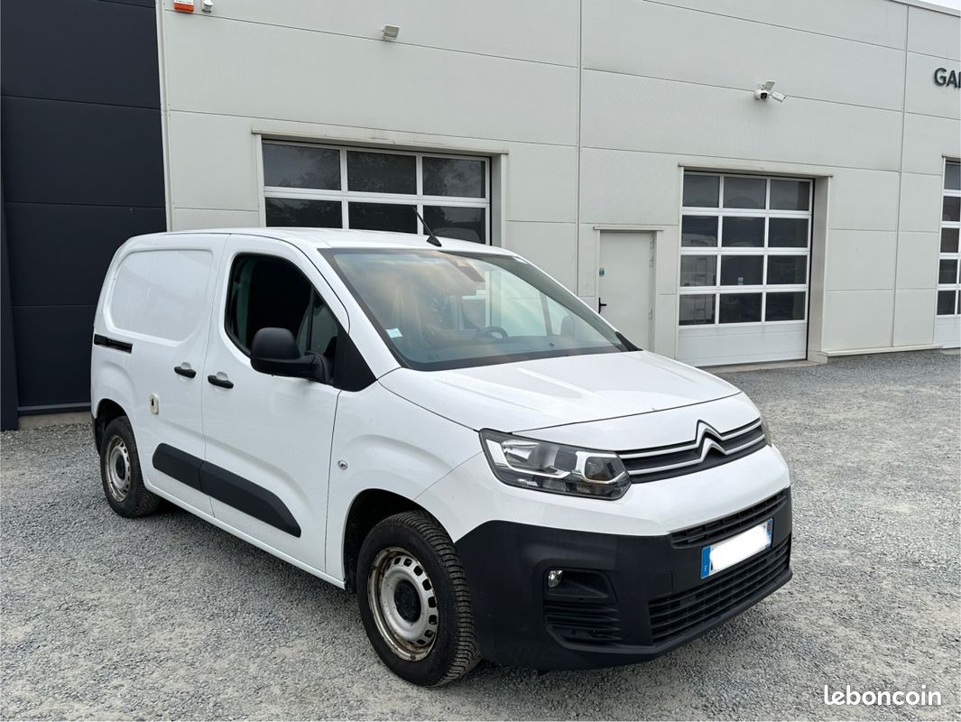 Citroën Berlingo (3) M 650kg BlueHDi 100 BVM Driver (image 2)