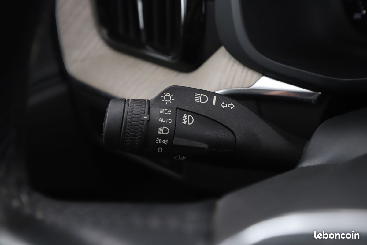 Volvo XC60 2.0 T6 Recharge AWD Inscription Luxe Geartronic 8 340 ch (image 18)