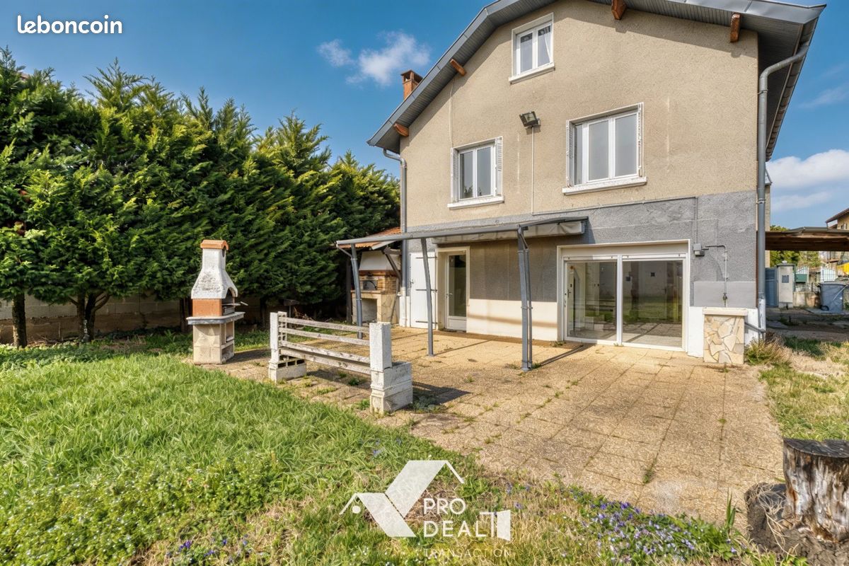Maison 4 pièces 103 m² · à Bron · 103 m² · 355 000 €