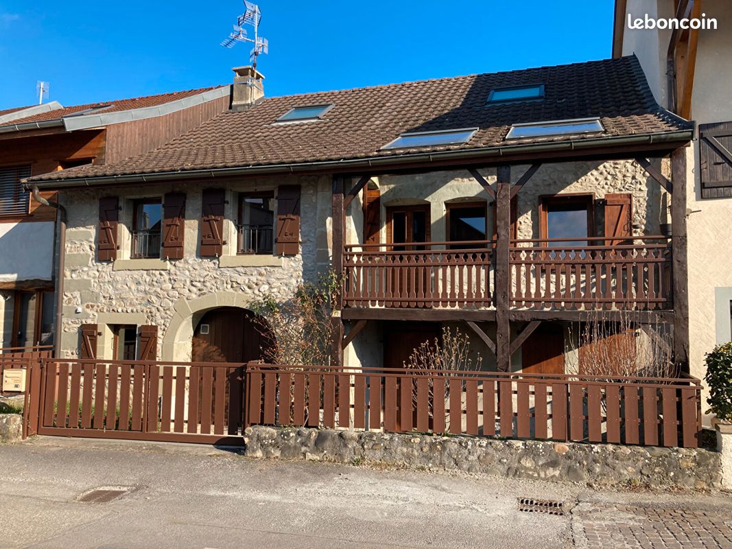 Maison 8 pièces 189 m² · à Viry · 189 m² · 2 615 €/mois