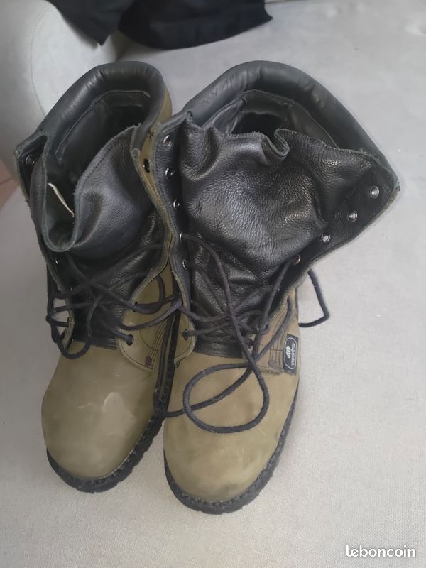 Chaussure sécurité taille 44 (image 1)