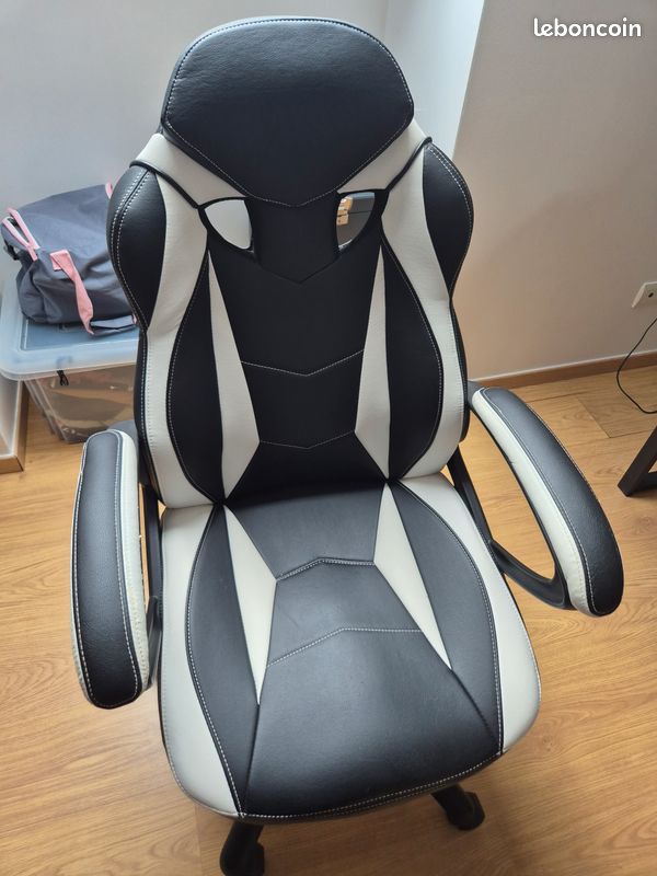 Fauteuil gamer (image 1)