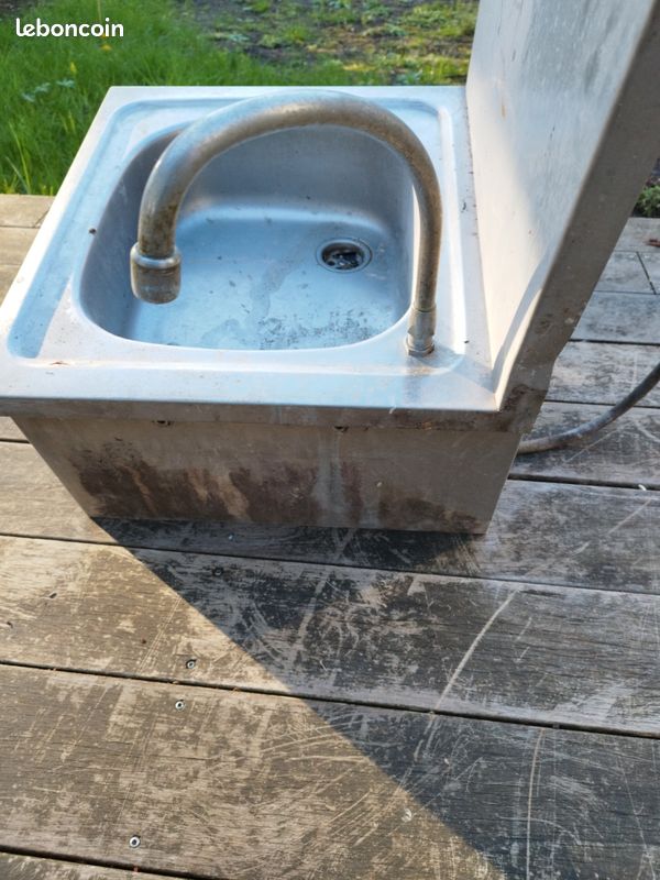 Lavabo inox avec commande fémoral (image 2)