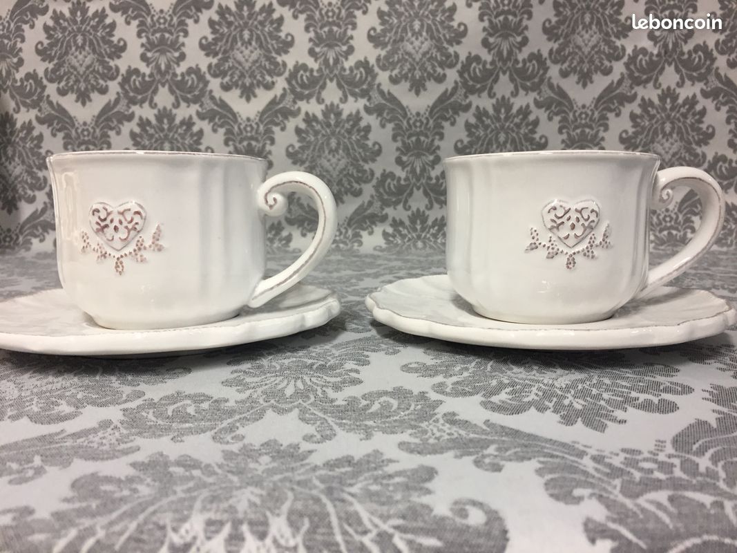 Elegant & Romantique Ensemble Faïence Fine Tête-à-Tête Tasses Plateau Coeur.... (image 3)