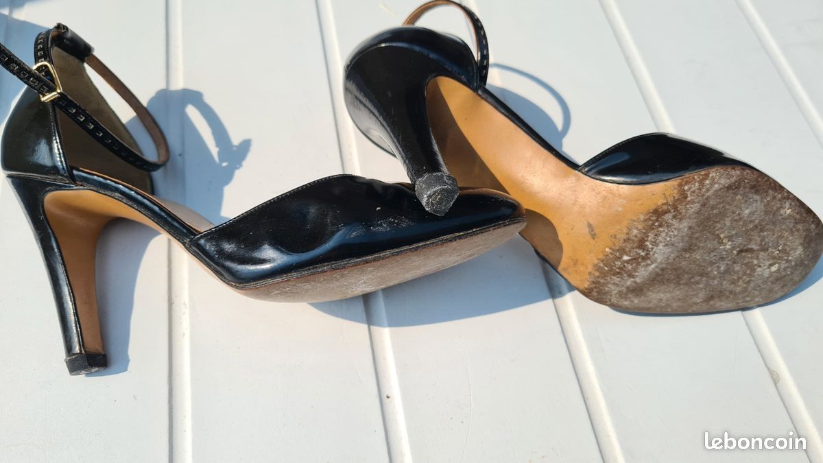 Escarpins vintage cuir verni noir (image 6)