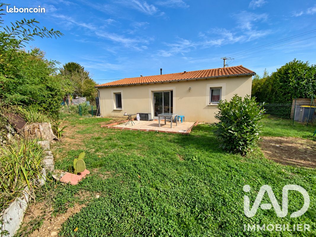 Maison 3 pièces 70 m² · à Augé · 70 m² · 149 000 €