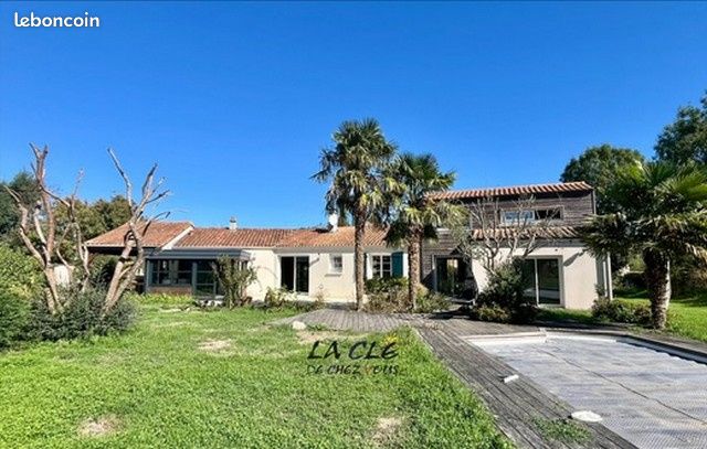 Maison 6 pièces 175 m² · à Aiffres · 175 m² · 1 525 €/mois