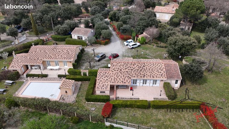 Maison 10 pièces 257 m²