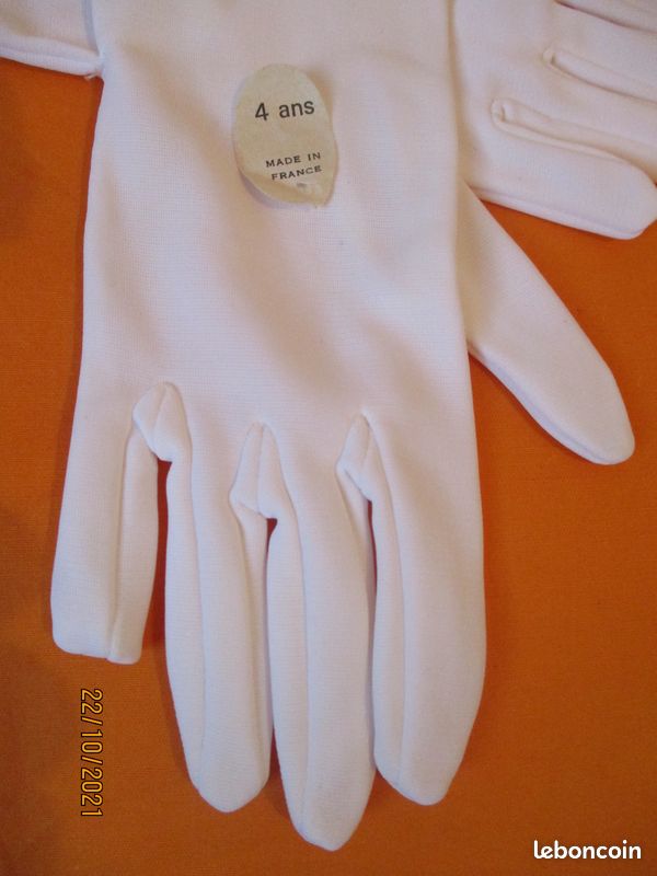 Paire de gants blancs vintage 4 ans (image 3)