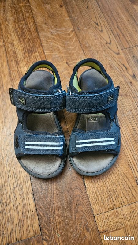 Sandale enfant T 26
Sandalen (image 1)
