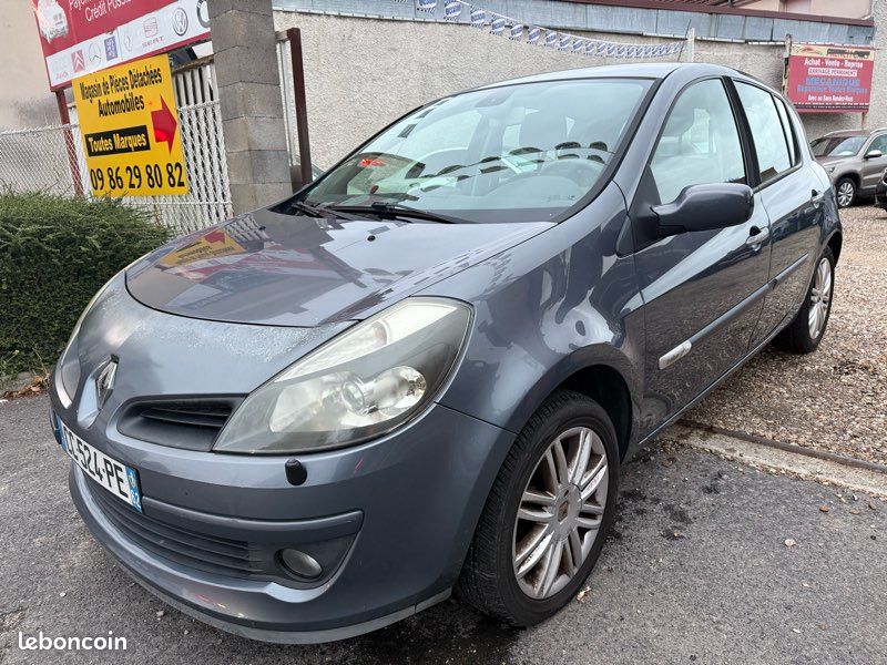 Renault Clio III 1.6 i 16V 110ch Finition Initale Kit Distribution Entretien Ă Jour (image 2)