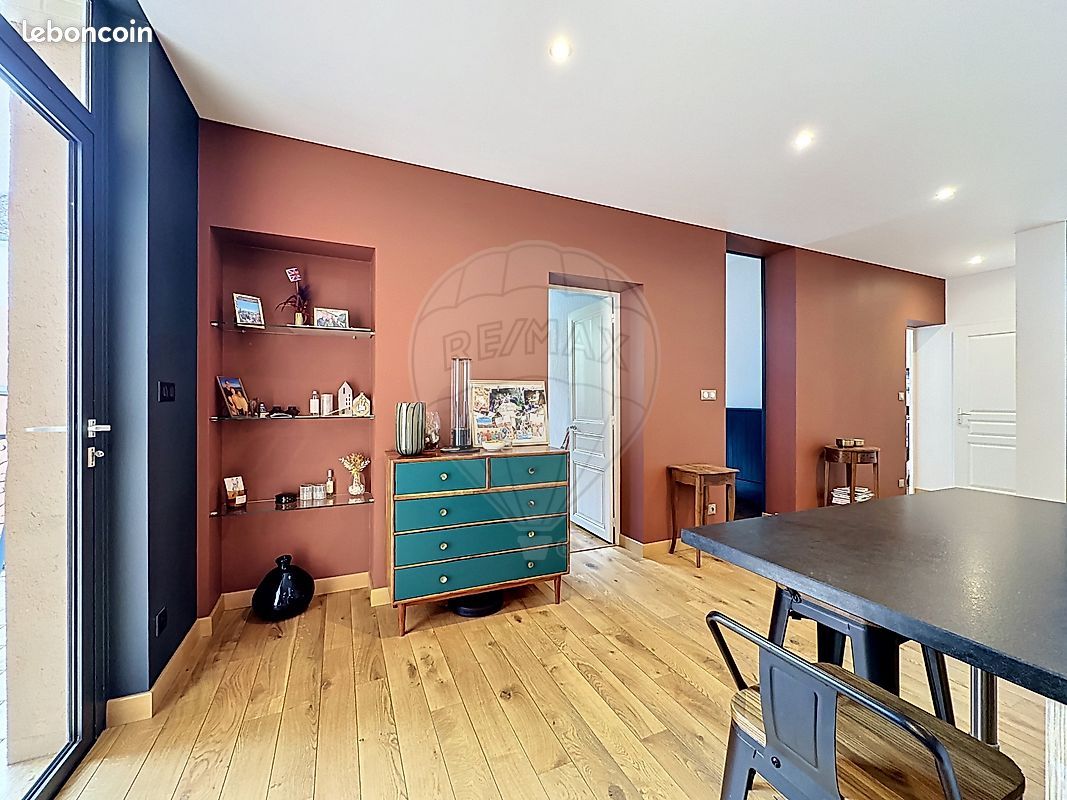 Maison 7 pièces 220 m² · à Chalon-sur-Saône · 220 m² · 550 000 €