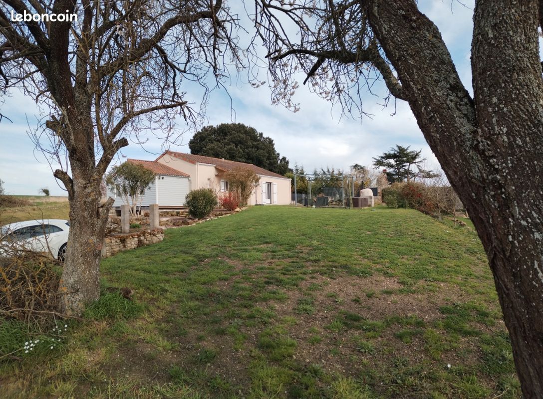Maison 6 pièces 120 m² · à Saint-Martin-de-Sanzay · 120 m² · 170 000 €
