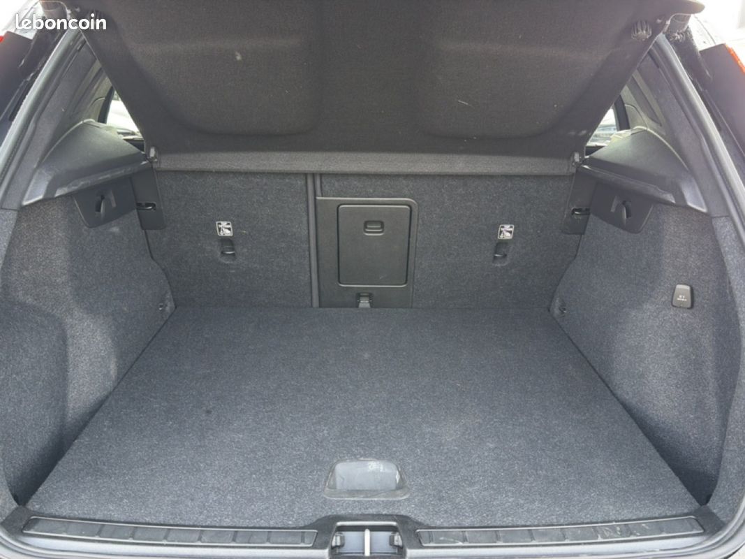 VOLVO XC40 T4 Recharge 129+82 ch DCT7 Plus (image 7)