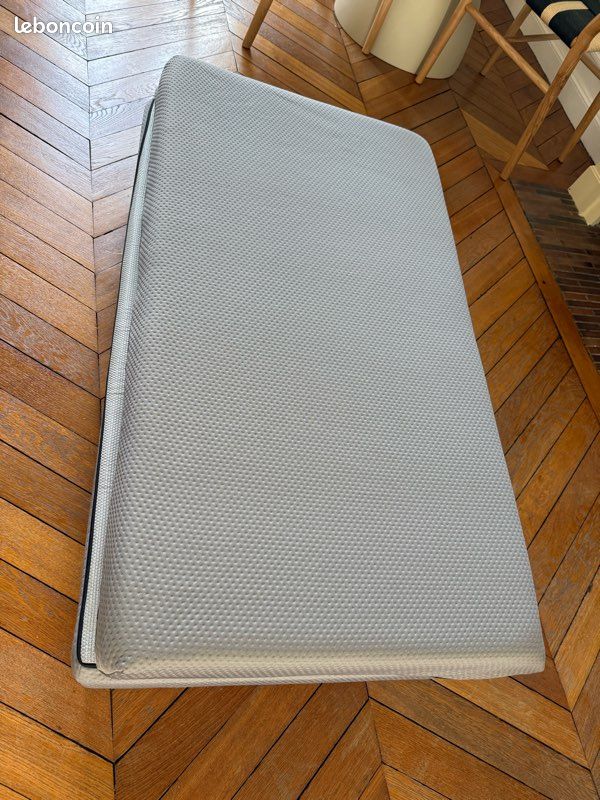 Amazon Basics - Matelas Pliant en Mousse à mémoire de Forme (image 2)