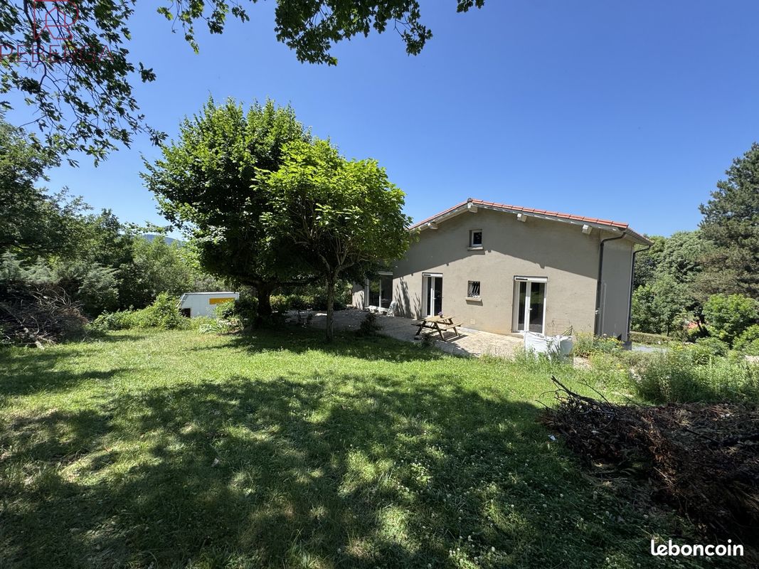 Maison 7 pièces 205 m² · à Aiguefonde · 205 m² · 280 000 €