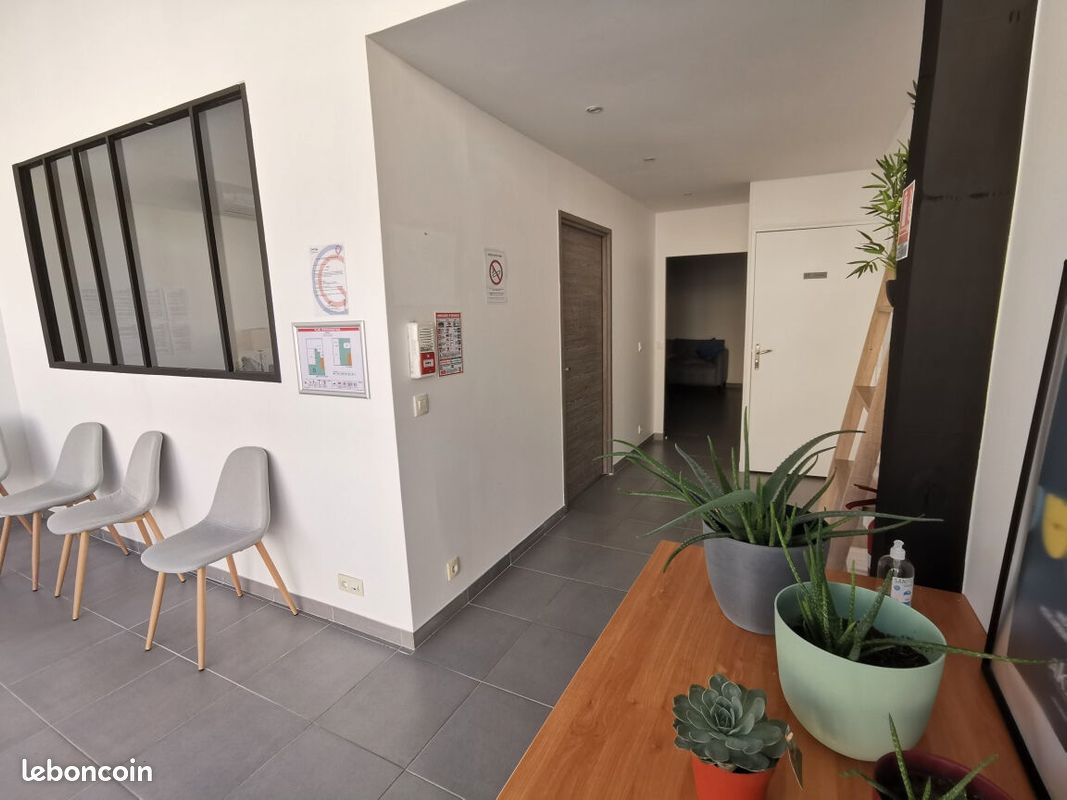Local commercial 110 m² LA FLECHE (image 3)