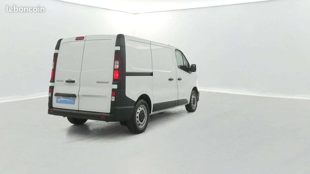 Renault trafic fg blue dci 130 l1h1 3t gsr2 advance (image 5)