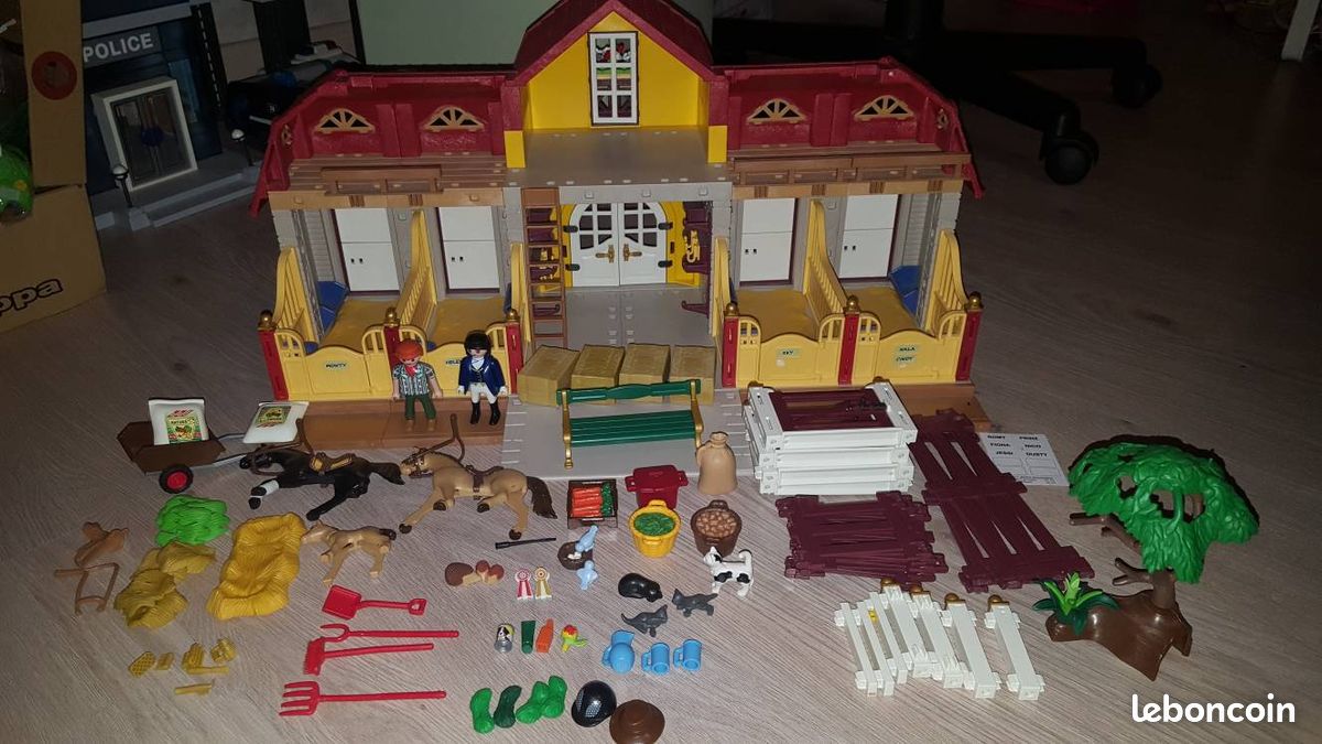 Playmobil country ranch ref 5221 (image 1)
