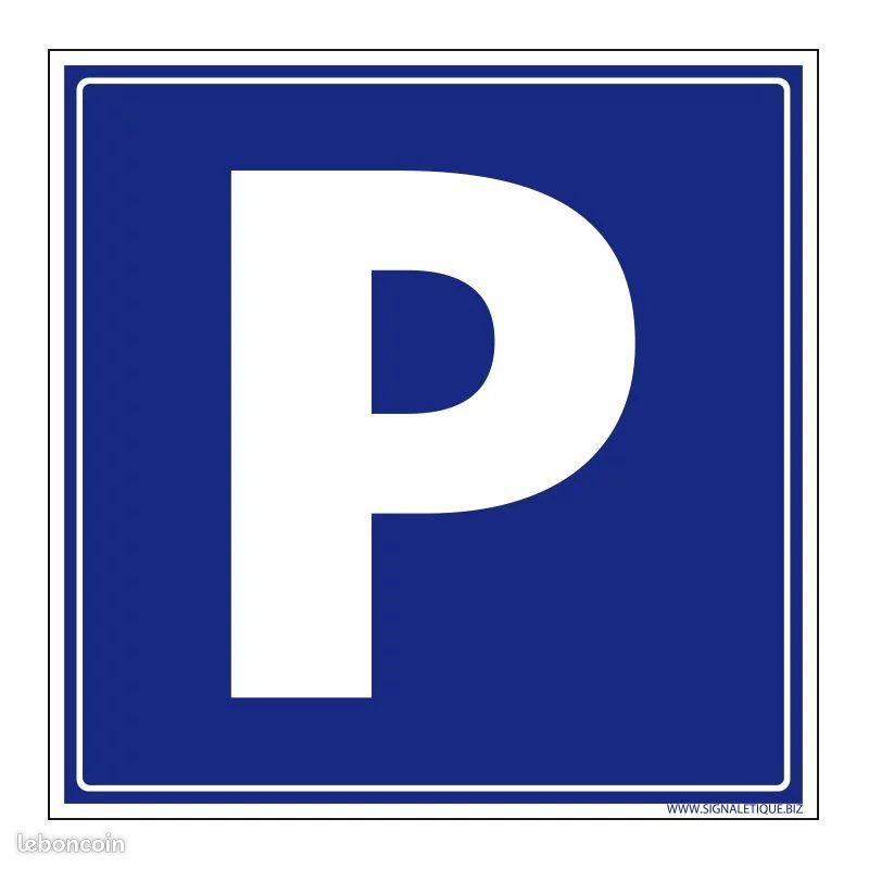 Parking/box 1 pièce Nice · 111 €/mois