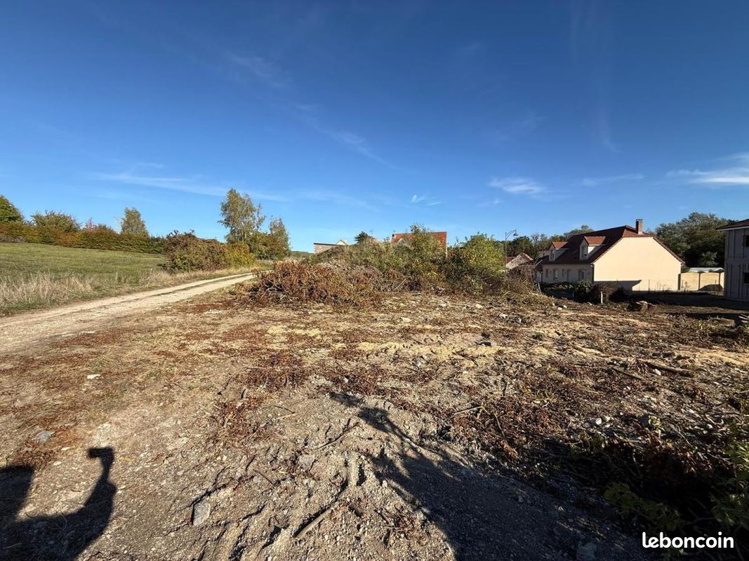 Terrain 386 m² · à Saint-Euphraise-et-Clairizet · 386 m² · 49 000 €
