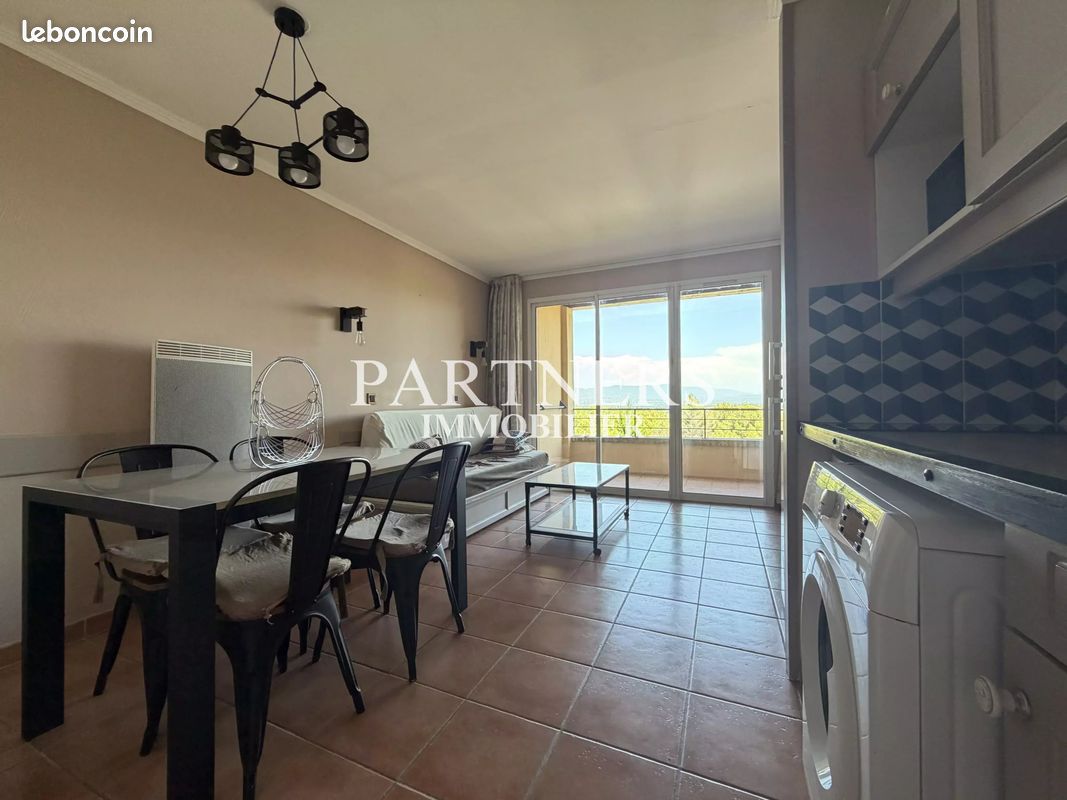 Appartement 2 pièces 32 m² · à Mallemort · 32 m² · 885 €/mois