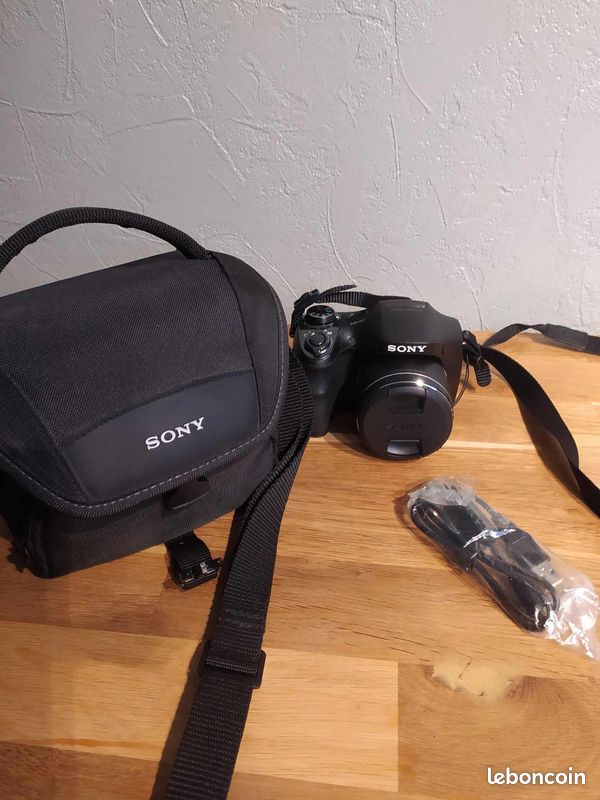 Appareil photo, sa pochette son cable (image 1)