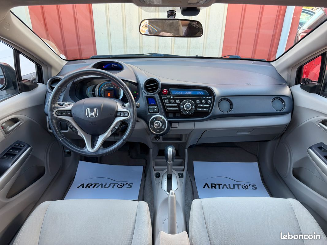 HONDA INSIGHT 1.3 I-Vtec HYBRIDE 102 CH / Edition Elegance / CLIM AUTO / Feux Xenon / Boute auto / JANTES Alu / Sièges Chauffants / PREMIERE MAIN CARNET COMPLET HONDA (image 3)