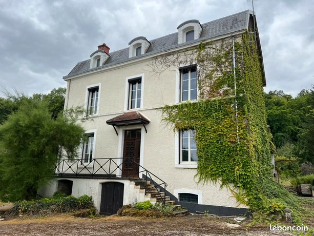 AISY SUR ARMANCON 10 MIN MONTBARD Belle maison ancienne
