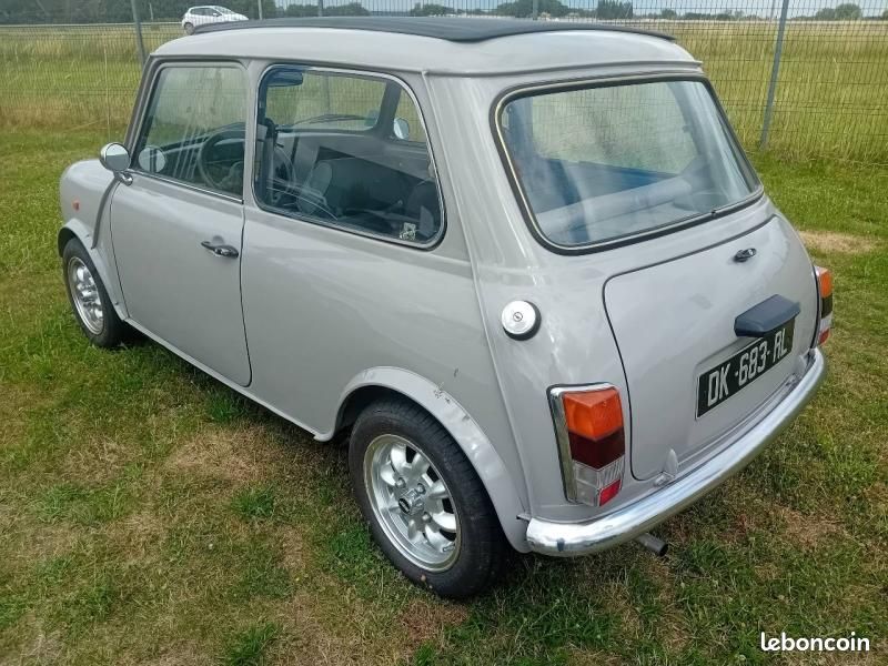 Austin Mini 1000 (image 7)