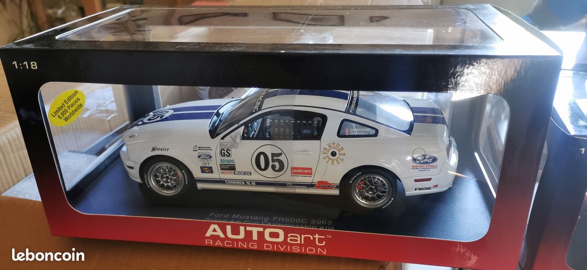 Ford mustang FR500C 2005 1 18 autoart neuf - Collection