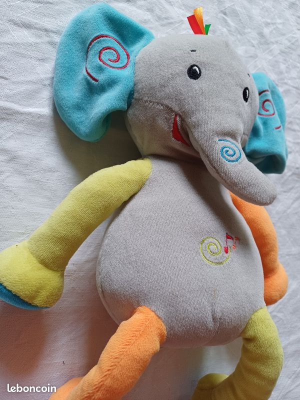 Peluche éléphant JouéClub (image 5)