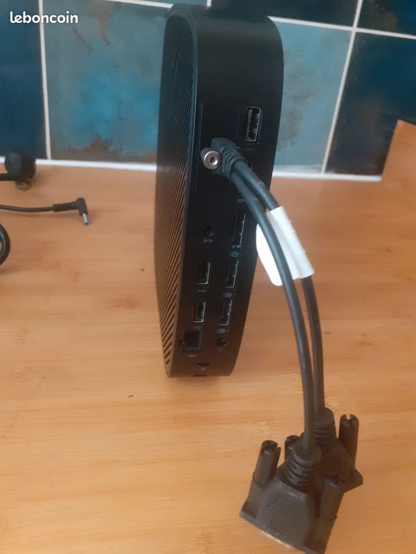 Client léger HP t640 - AMD Ryzen R1505 G, 8 Go Tunisia