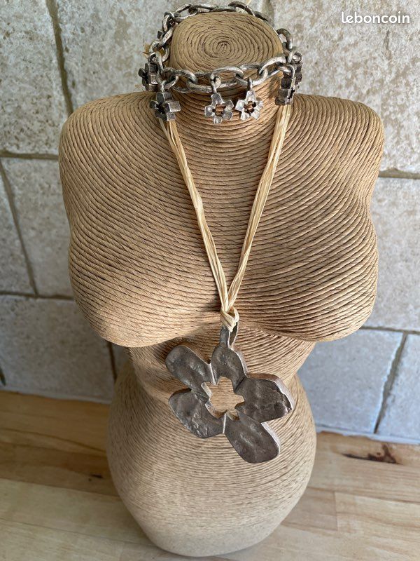 Parure Biche de bere (bracelet et pendentif) (image 1)