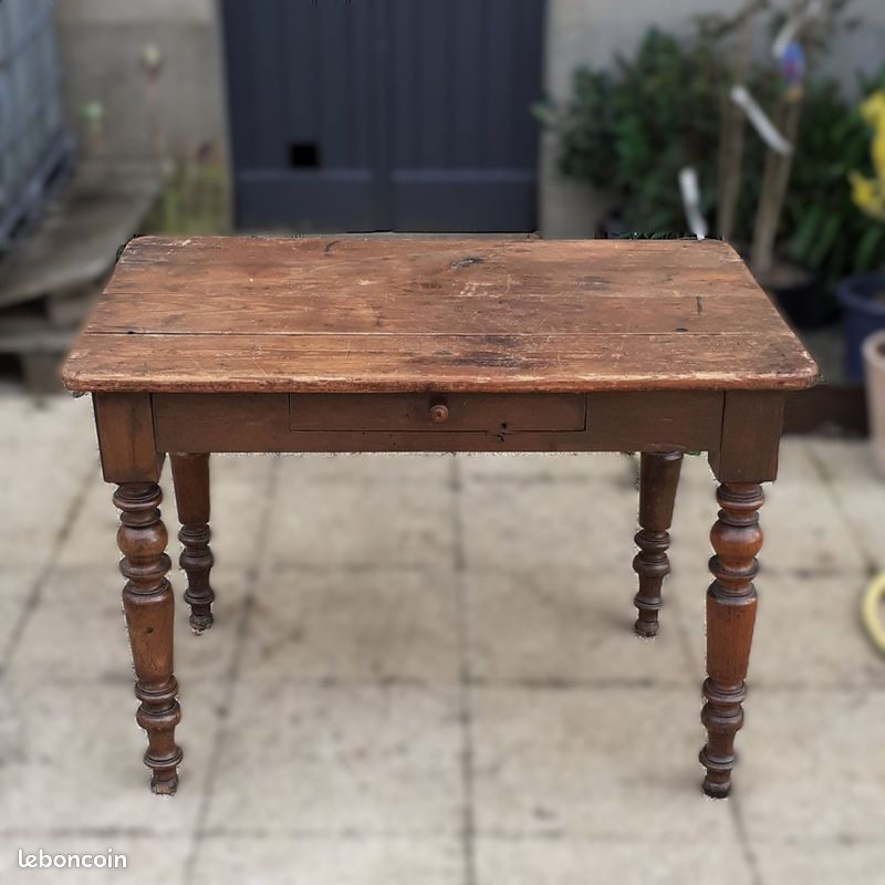 Table d'écriture ancienne bureau pieds tournés (image 1)