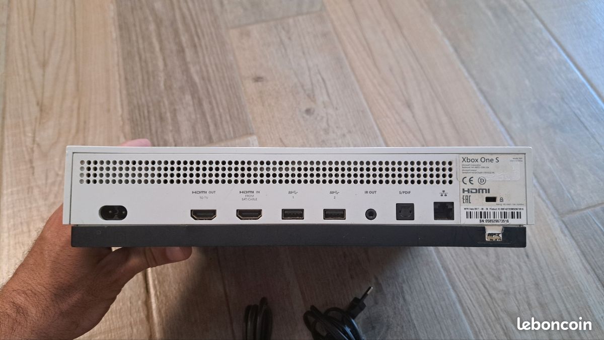 Xbox one s 500go (image 1)