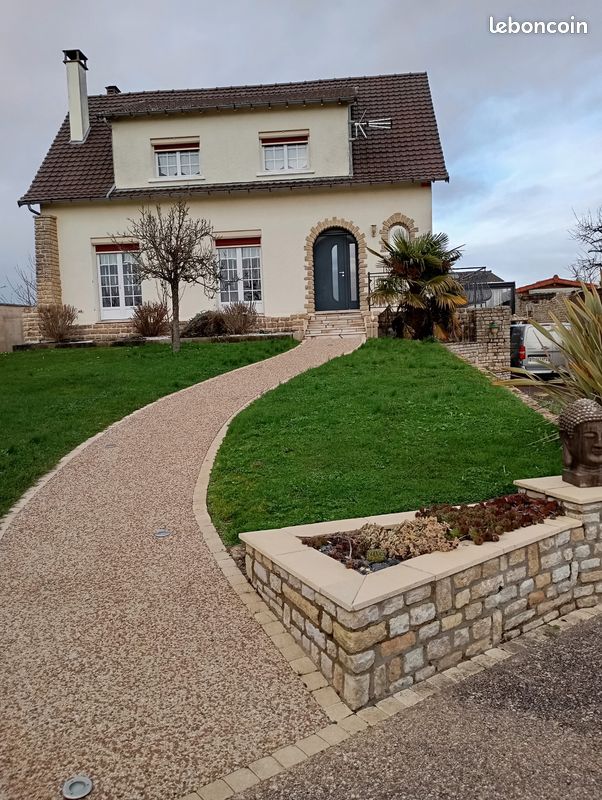 Maison 6 pièces 140 m² · à Coulon · 140 m² · 360 000 €
