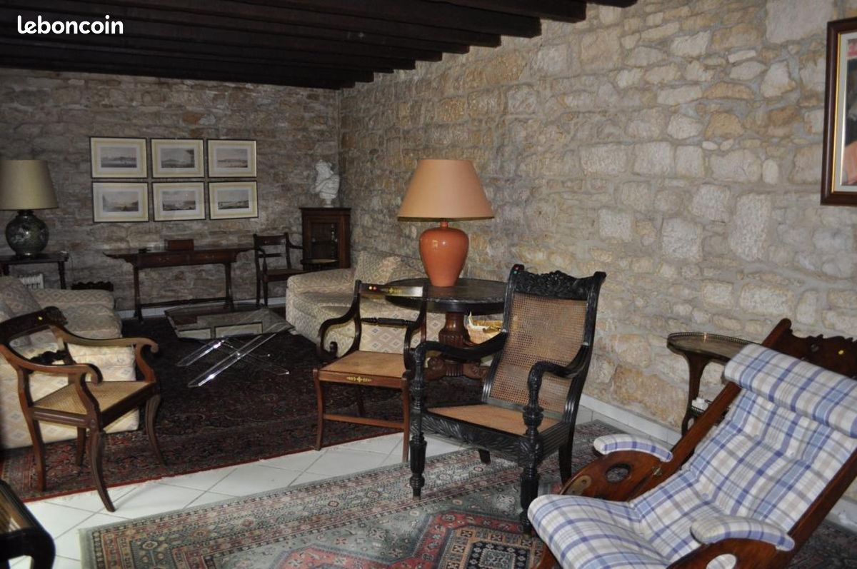 Maison 8 pièces 242 m² · à Lucenay · 242 m² · 595 000 €
