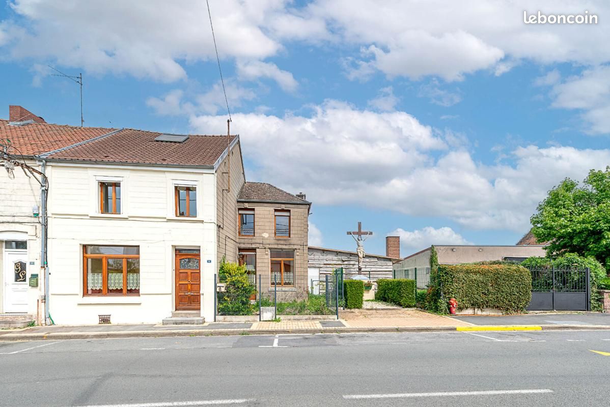 Maison 7 pièces 151 m² · à Quarouble · 151 m² · 219 000 €