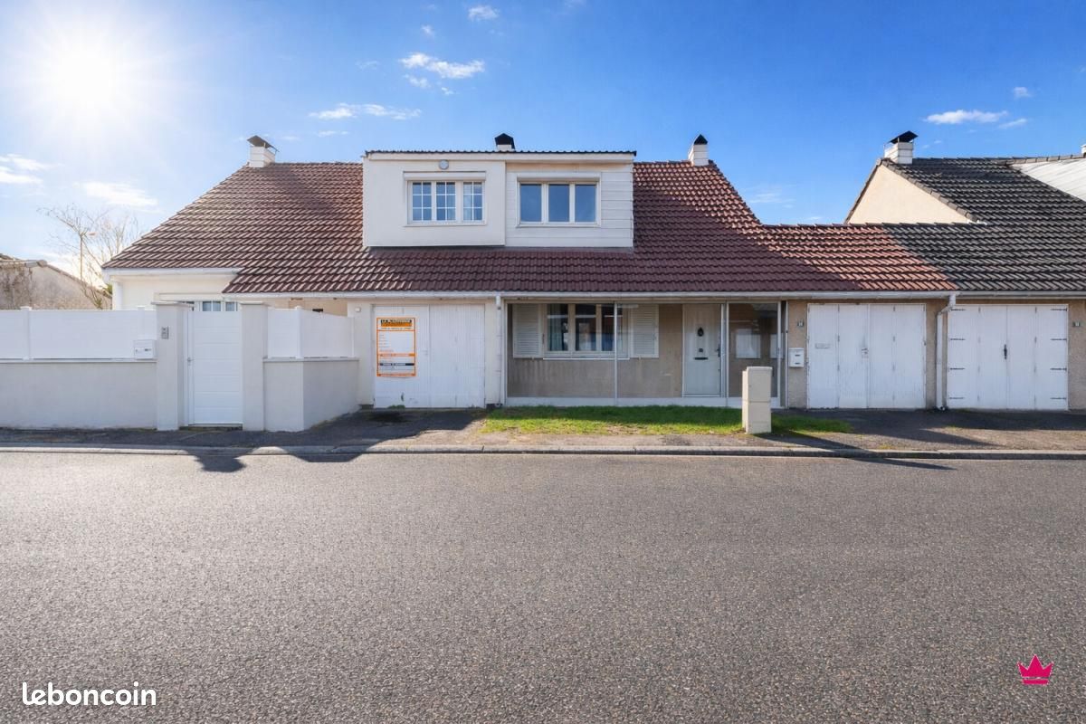 Maison 4 pièces 85 m² · à Chassieu · 85 m² · 279 000 €