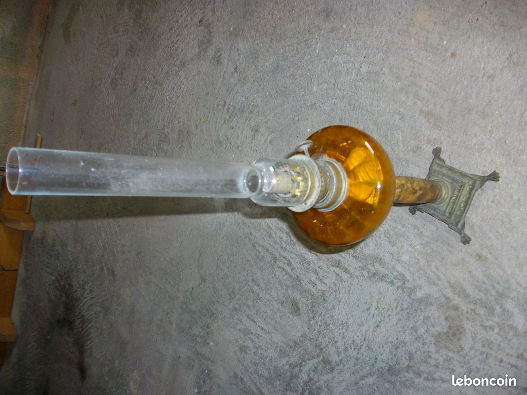 Lampe à pétrole (image 1)