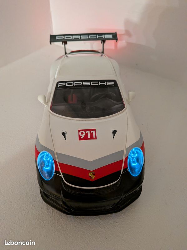 Playmobil voiture Porsche 70764 avec phares lumineux (image 2)