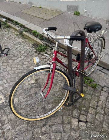 Vélo Pliant Vintage Brillant Rouge Années 80 - Pour Pièces Ou à Restaurer, Garage