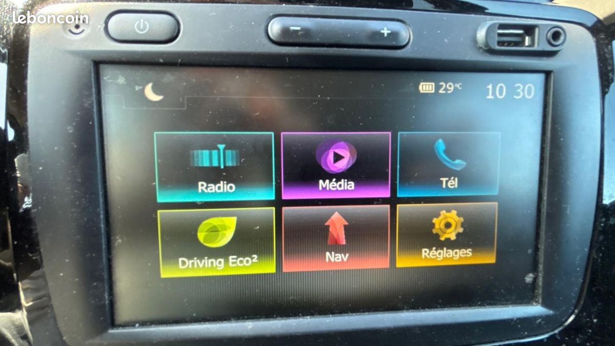 Renault Captur TCe 150 FAP EDC Intens (image 18)