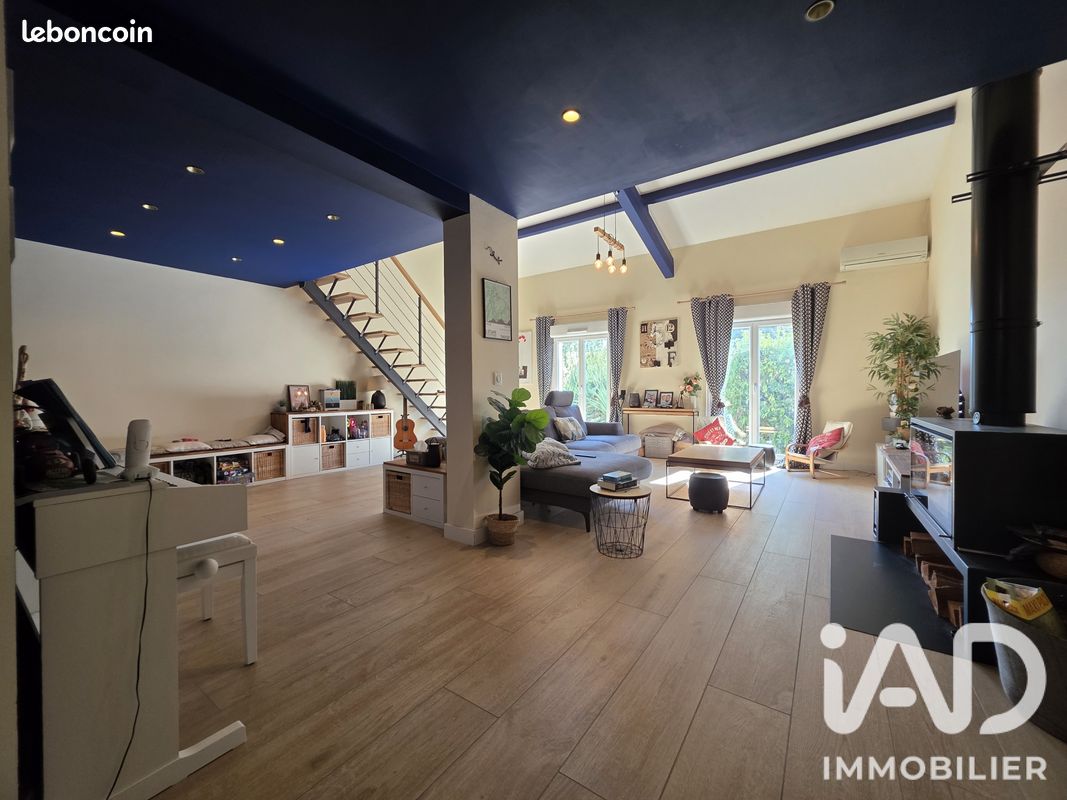 Maison 6 pièces 152 m² · à Saint-Jean-d'Illac · 152 m² · 499 500 €