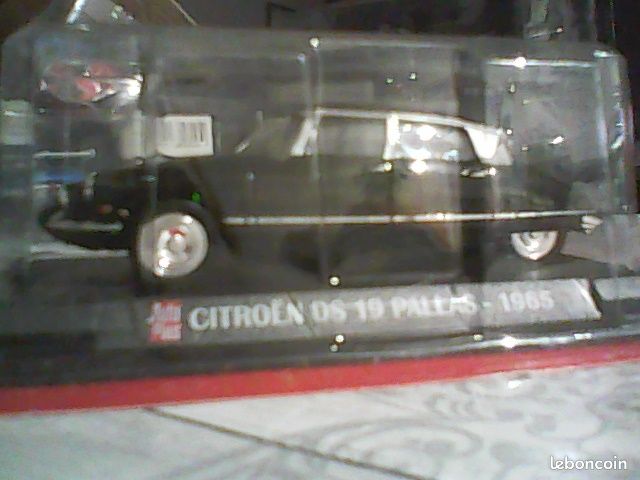Citroen DS 19 Pallas 1965 (image 1)